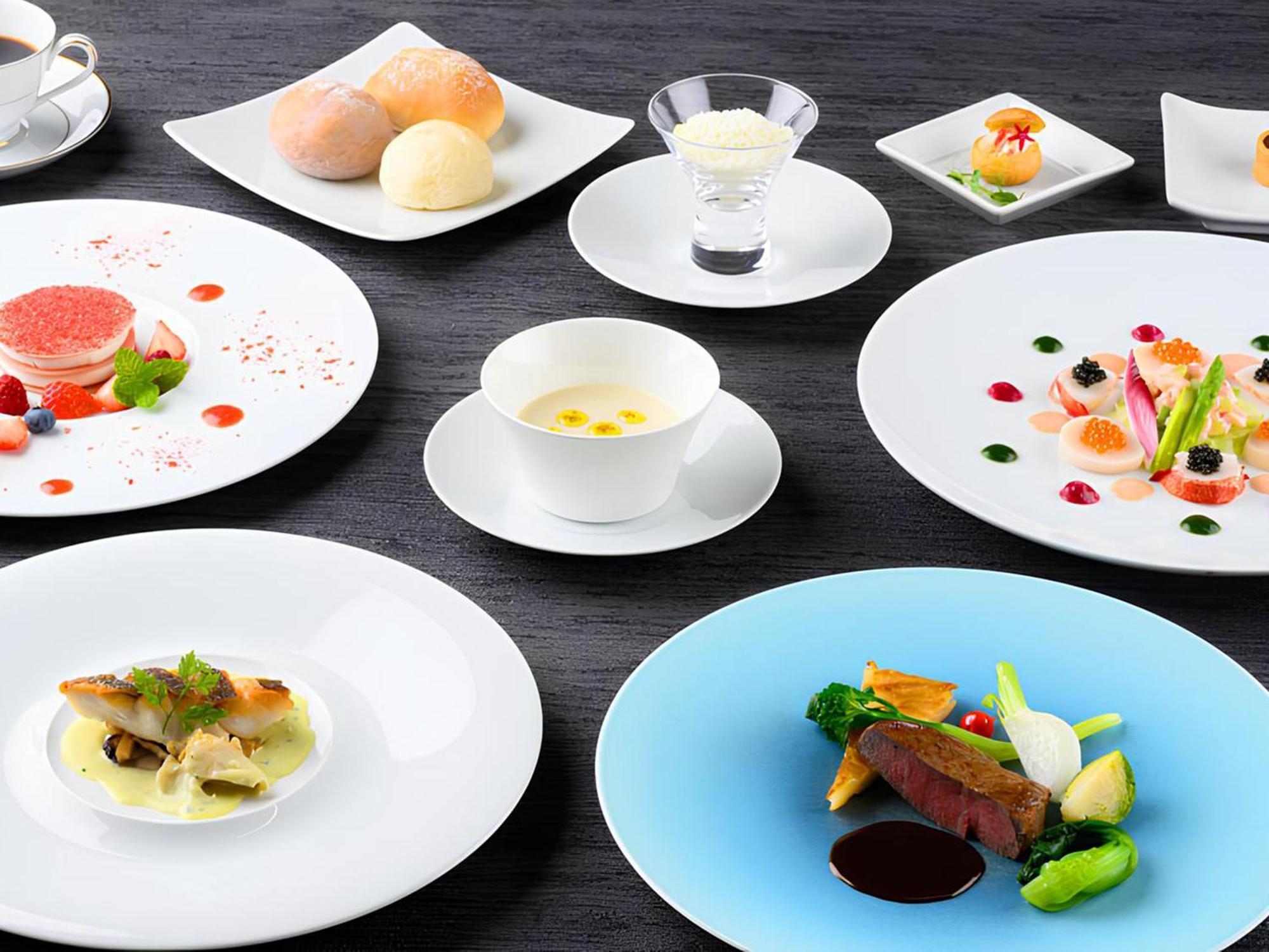 Shin Furano Prince Hotel Εξωτερικό φωτογραφία A selection of French cuisine