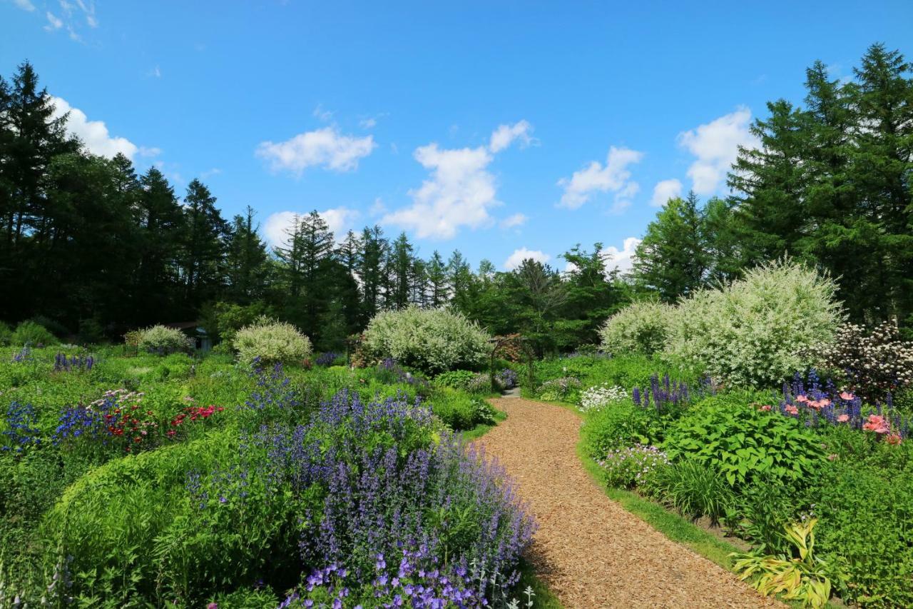 Shin Furano Prince Hotel Εξωτερικό φωτογραφία The Gardens of the Gulf